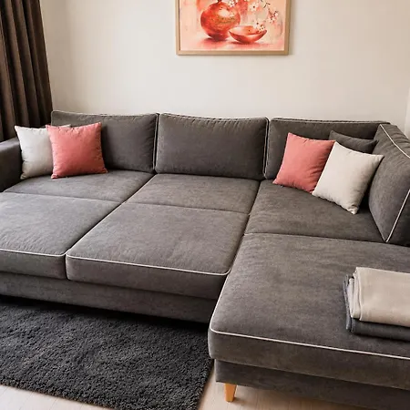 Apartment Sweet Escape *